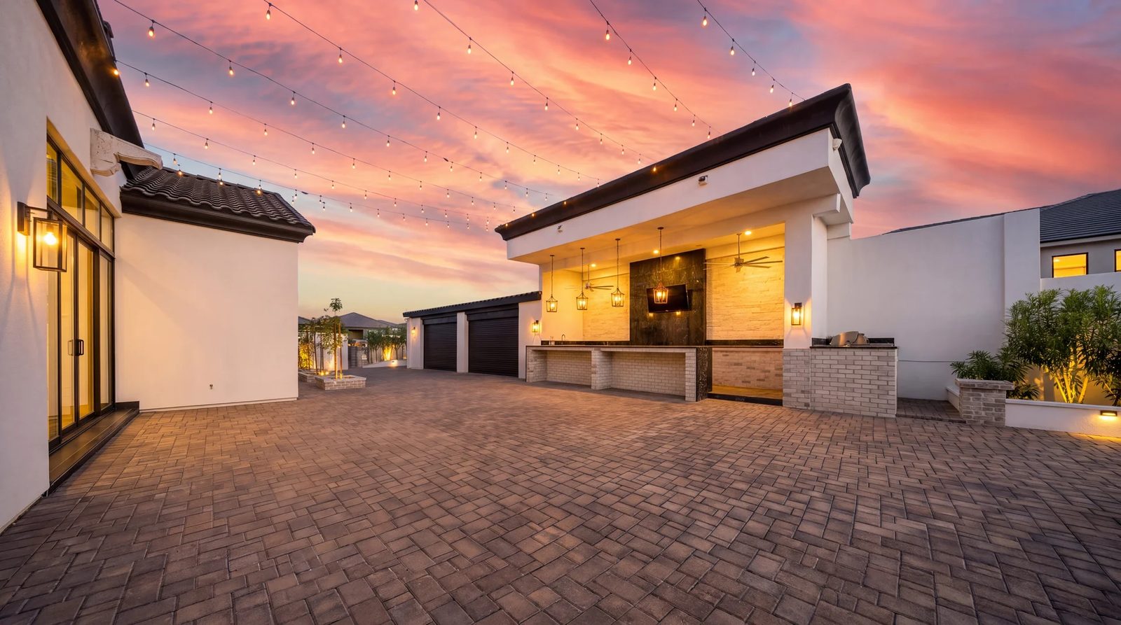 Twilight listing photo